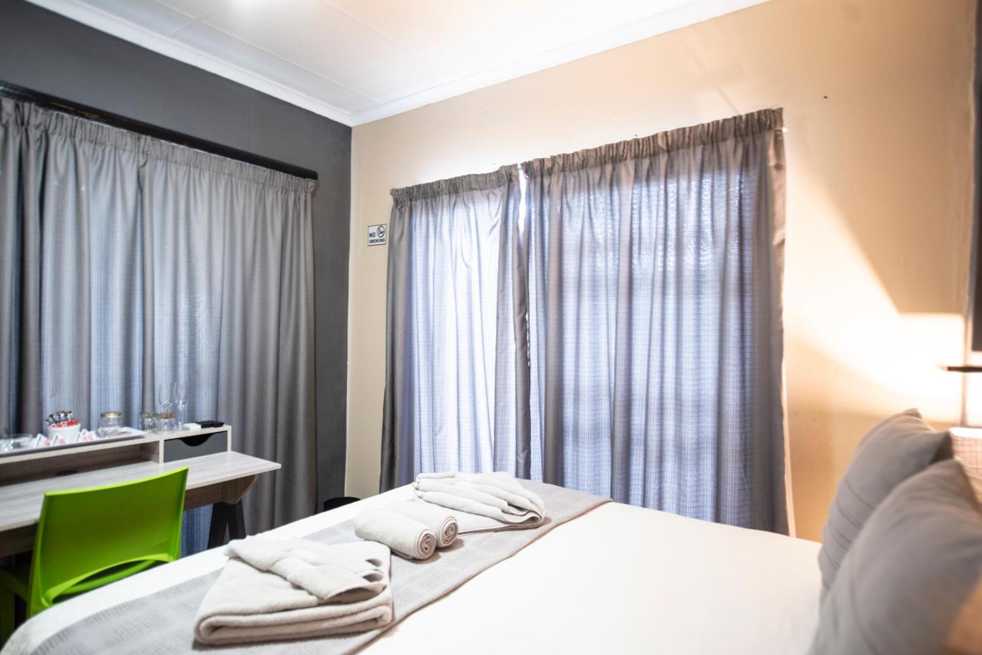 Meadowbrook Guesthouse Pretoria-Noord Extérieur photo